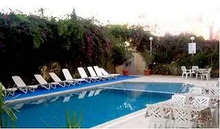 Eyfel Hotel Okurcalar