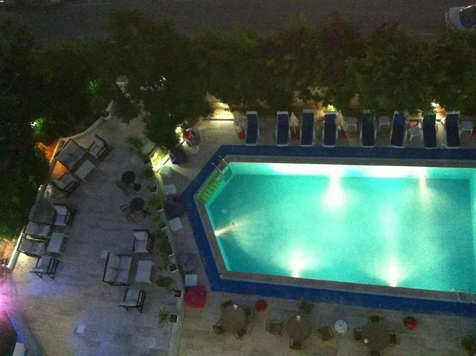 Eyfel Hotel Okurcalar